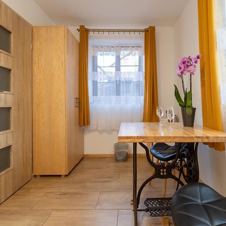 Ferienwohnung Dom Krawca - Pod Chojnikiem Jelenia Góra Exterior foto