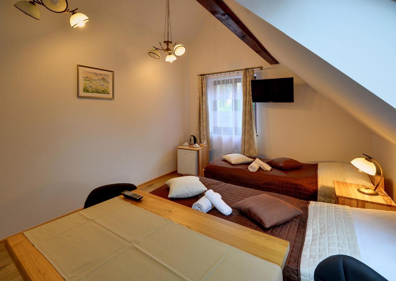 Ferienwohnung Dom Krawca - Pod Chojnikiem Jelenia Góra Exterior foto
