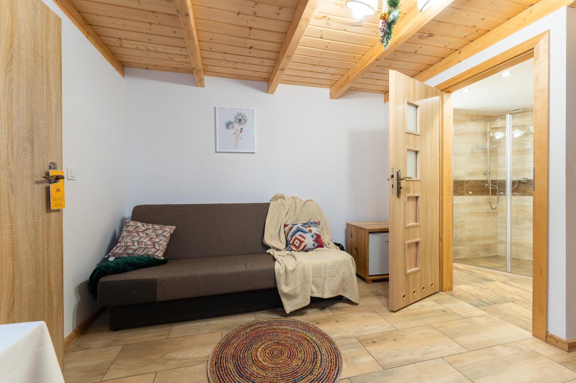 Ferienwohnung Dom Krawca - Pod Chojnikiem Jelenia Góra Exterior foto