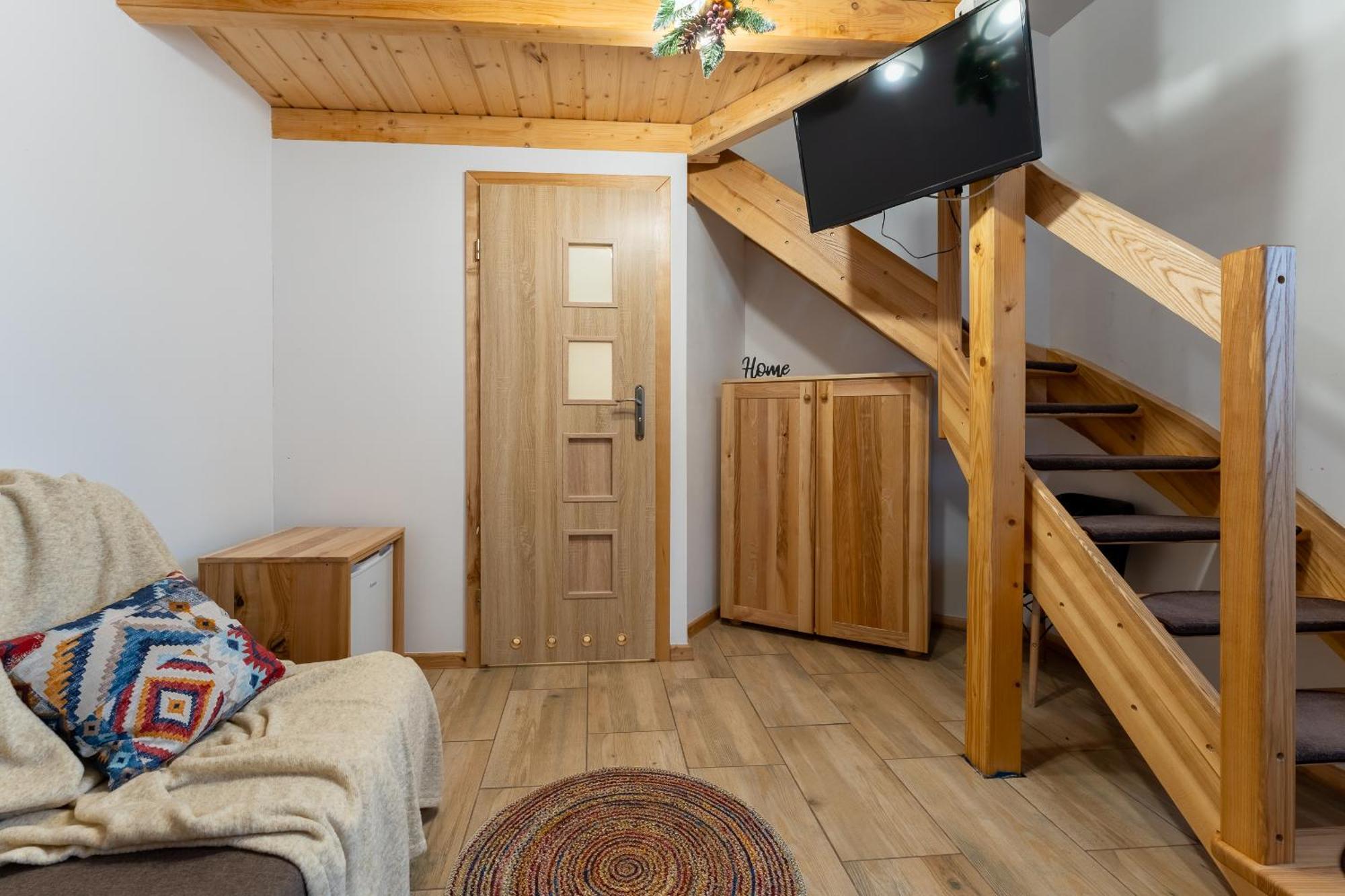 Ferienwohnung Dom Krawca - Pod Chojnikiem Jelenia Góra Exterior foto
