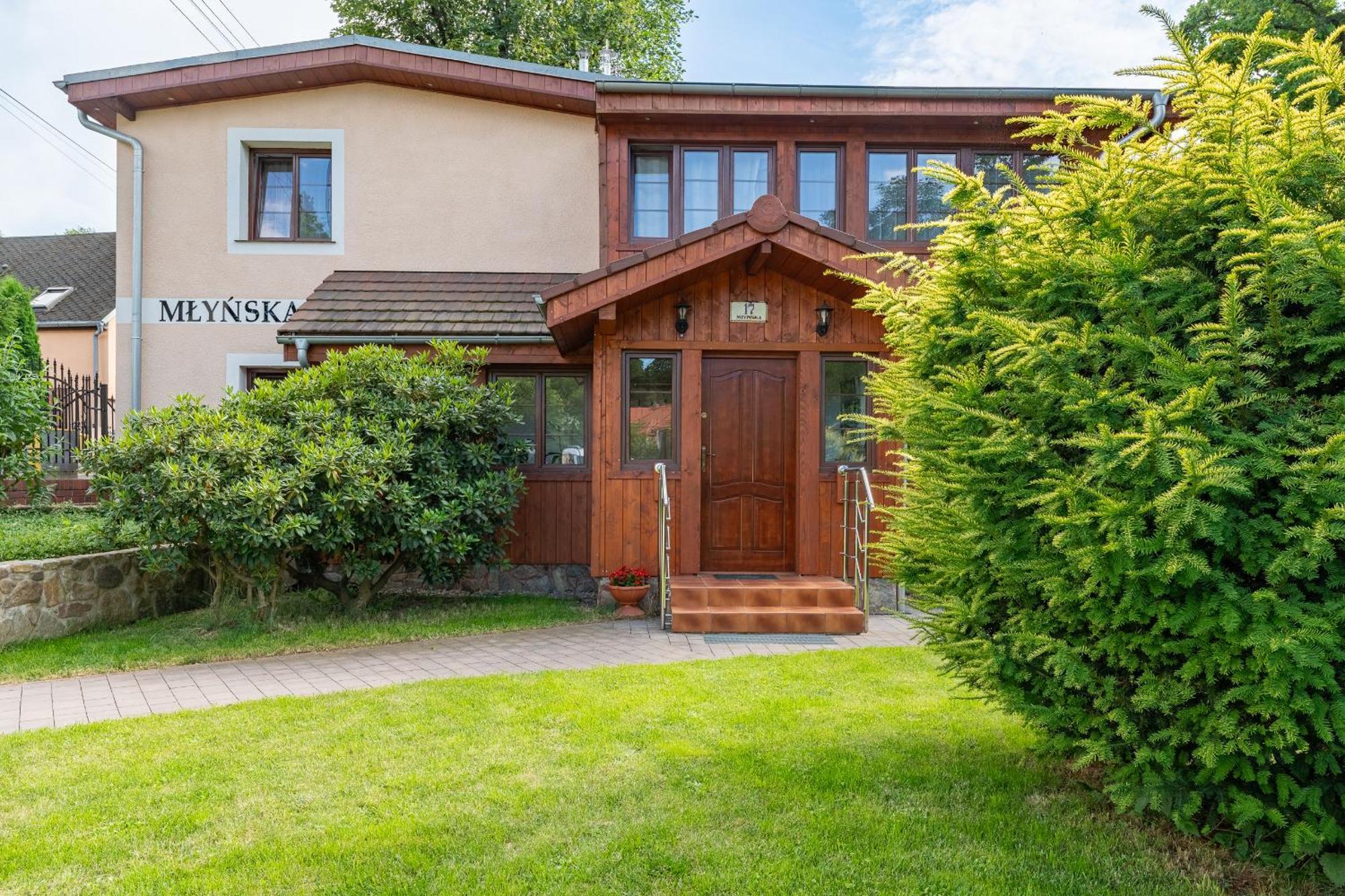 Ferienwohnung Dom Krawca - Pod Chojnikiem Jelenia Góra Exterior foto
