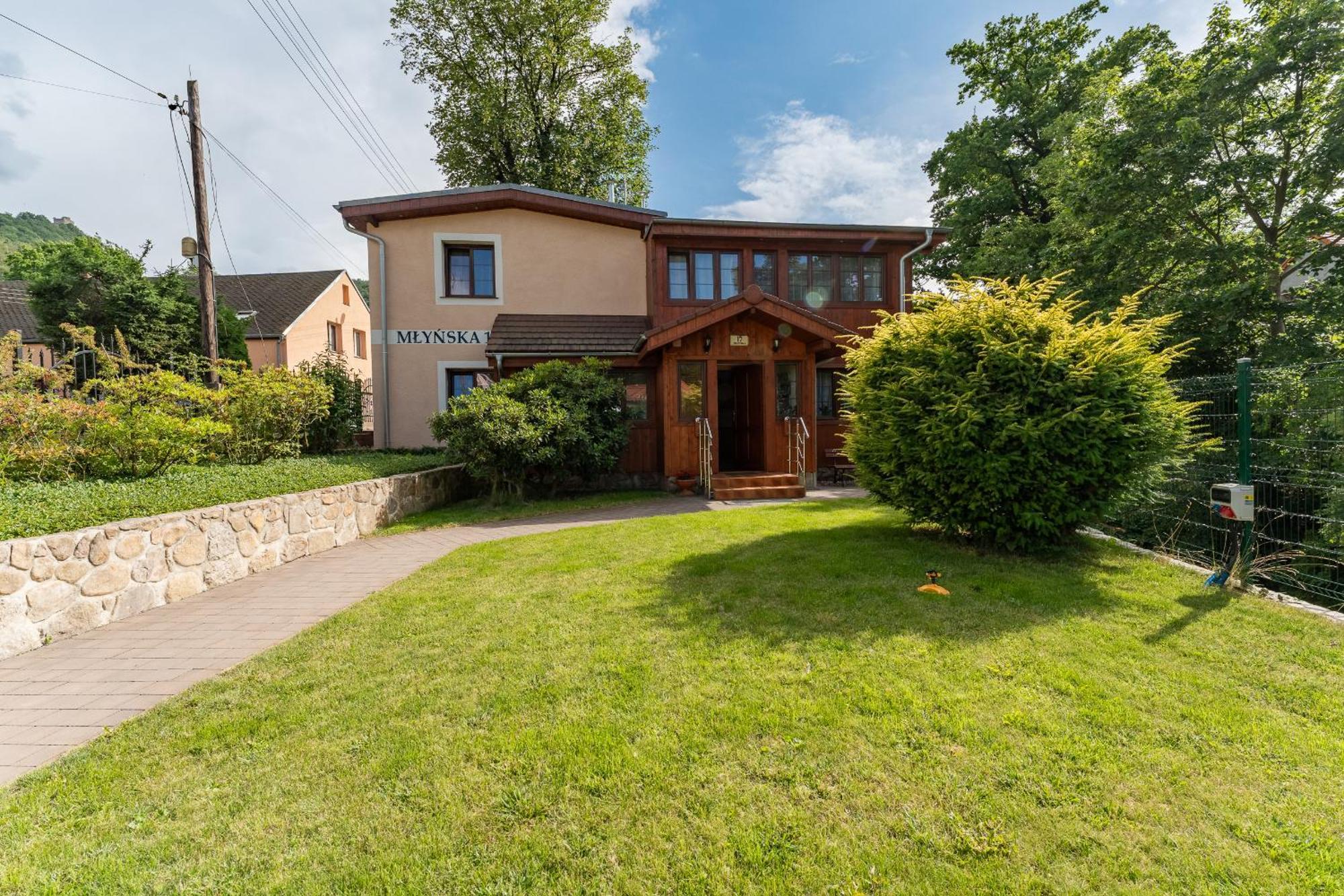 Ferienwohnung Dom Krawca - Pod Chojnikiem Jelenia Góra Exterior foto