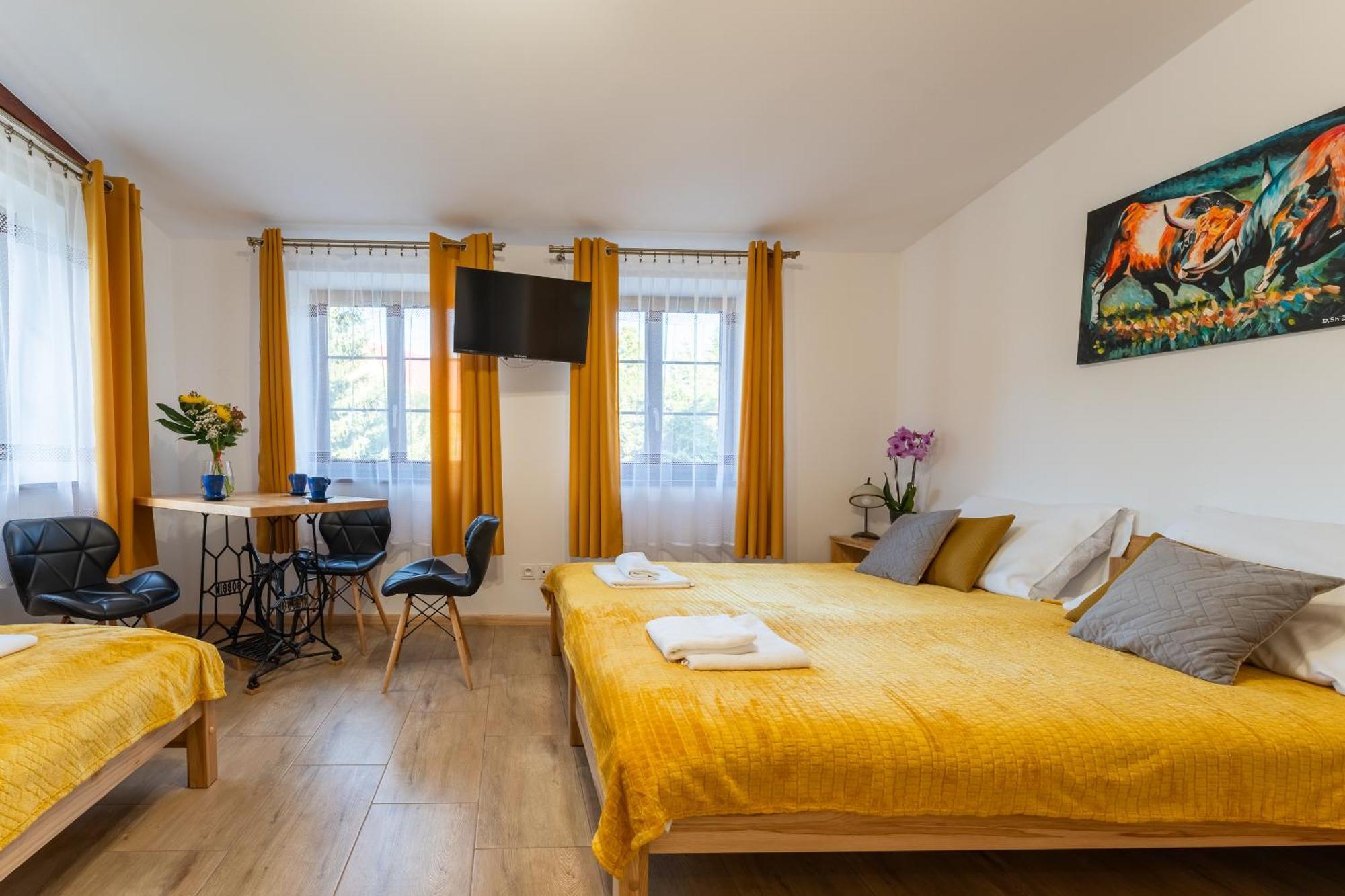 Ferienwohnung Dom Krawca - Pod Chojnikiem Jelenia Góra Exterior foto