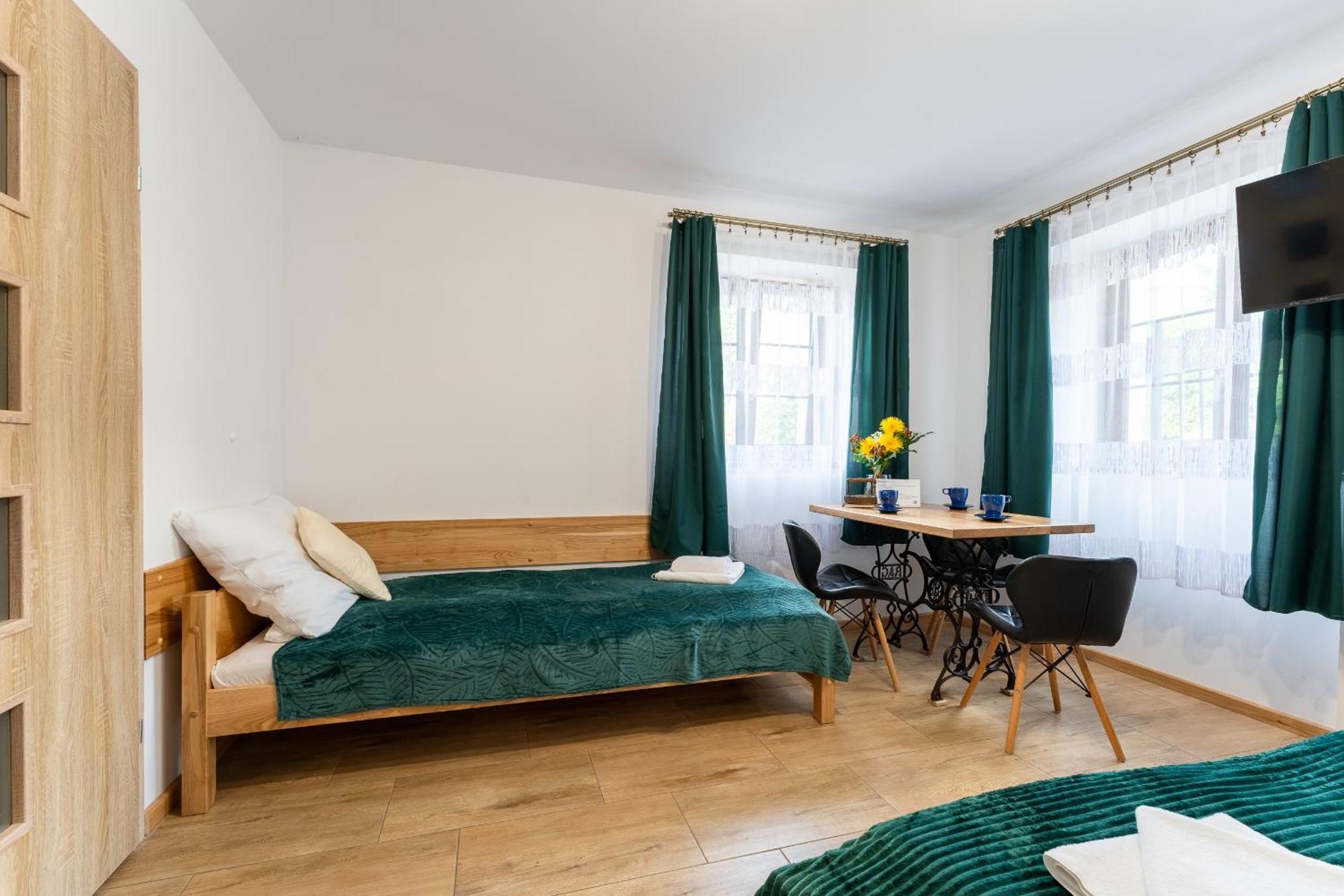 Ferienwohnung Dom Krawca - Pod Chojnikiem Jelenia Góra Exterior foto