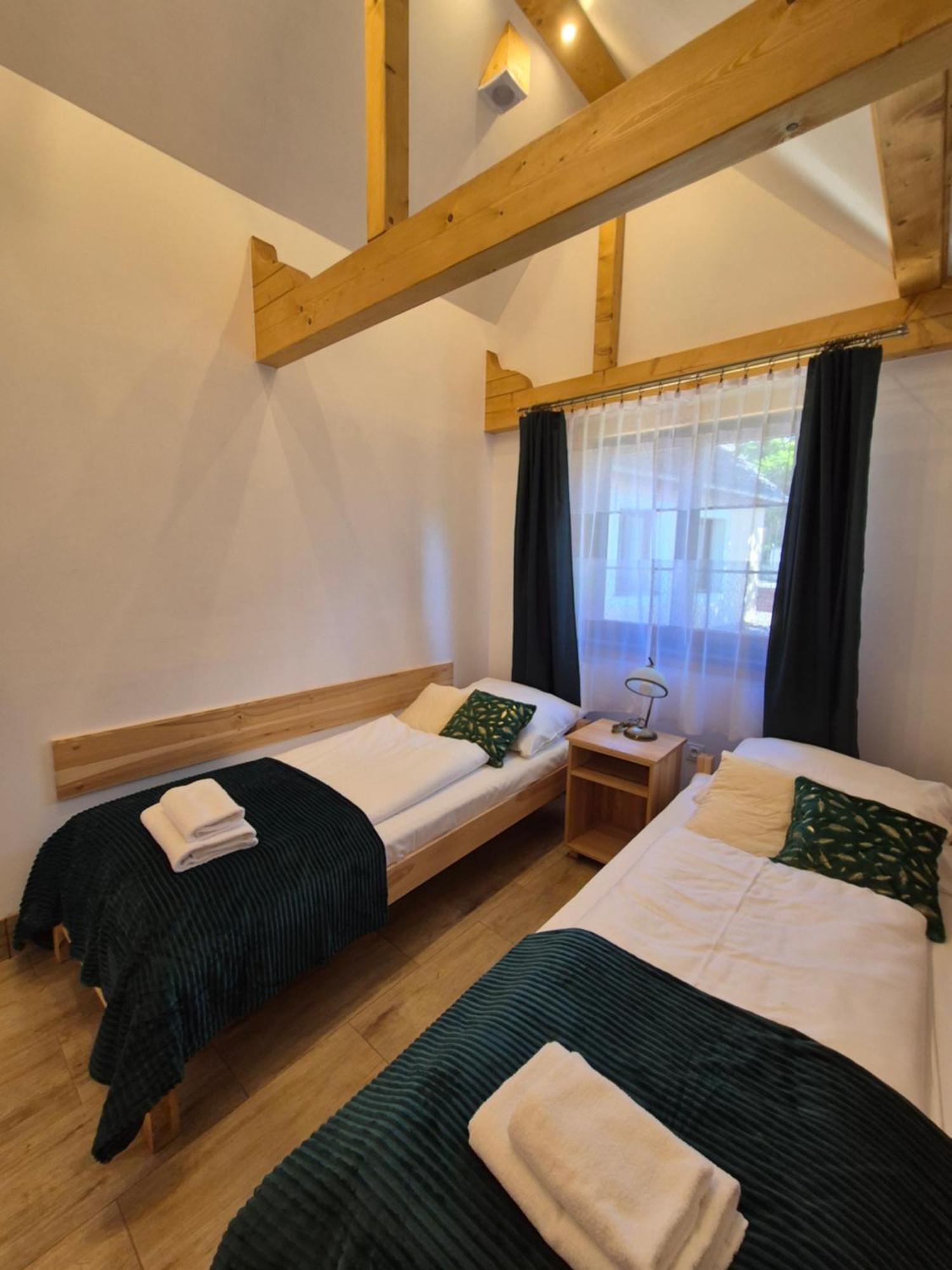 Ferienwohnung Dom Krawca - Pod Chojnikiem Jelenia Góra Exterior foto