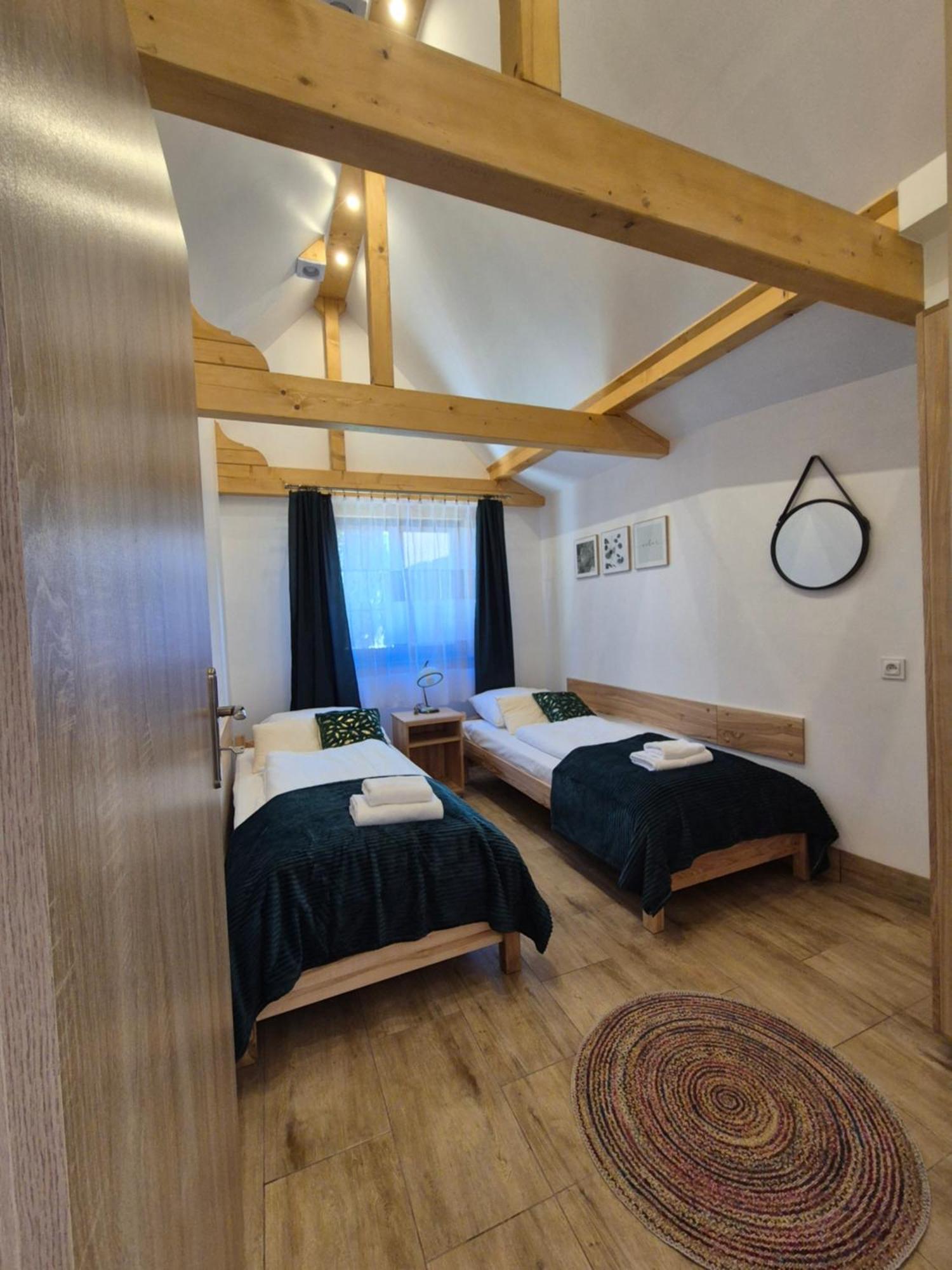 Ferienwohnung Dom Krawca - Pod Chojnikiem Jelenia Góra Exterior foto